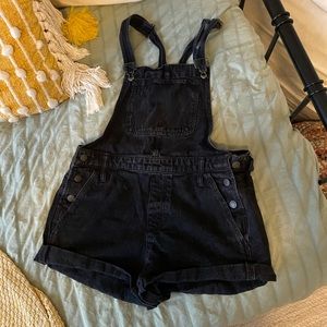 Madewell black overall jean shorts